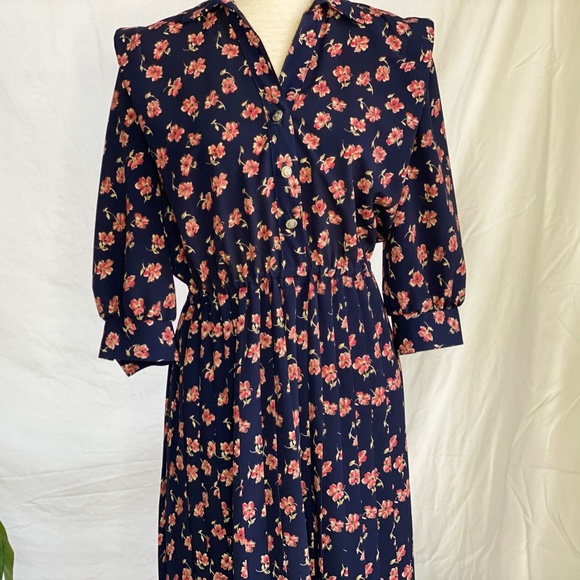 Vintage 3/4 Sleeve Midi Dress w/ Elastic Waist - Picture 5 of 10